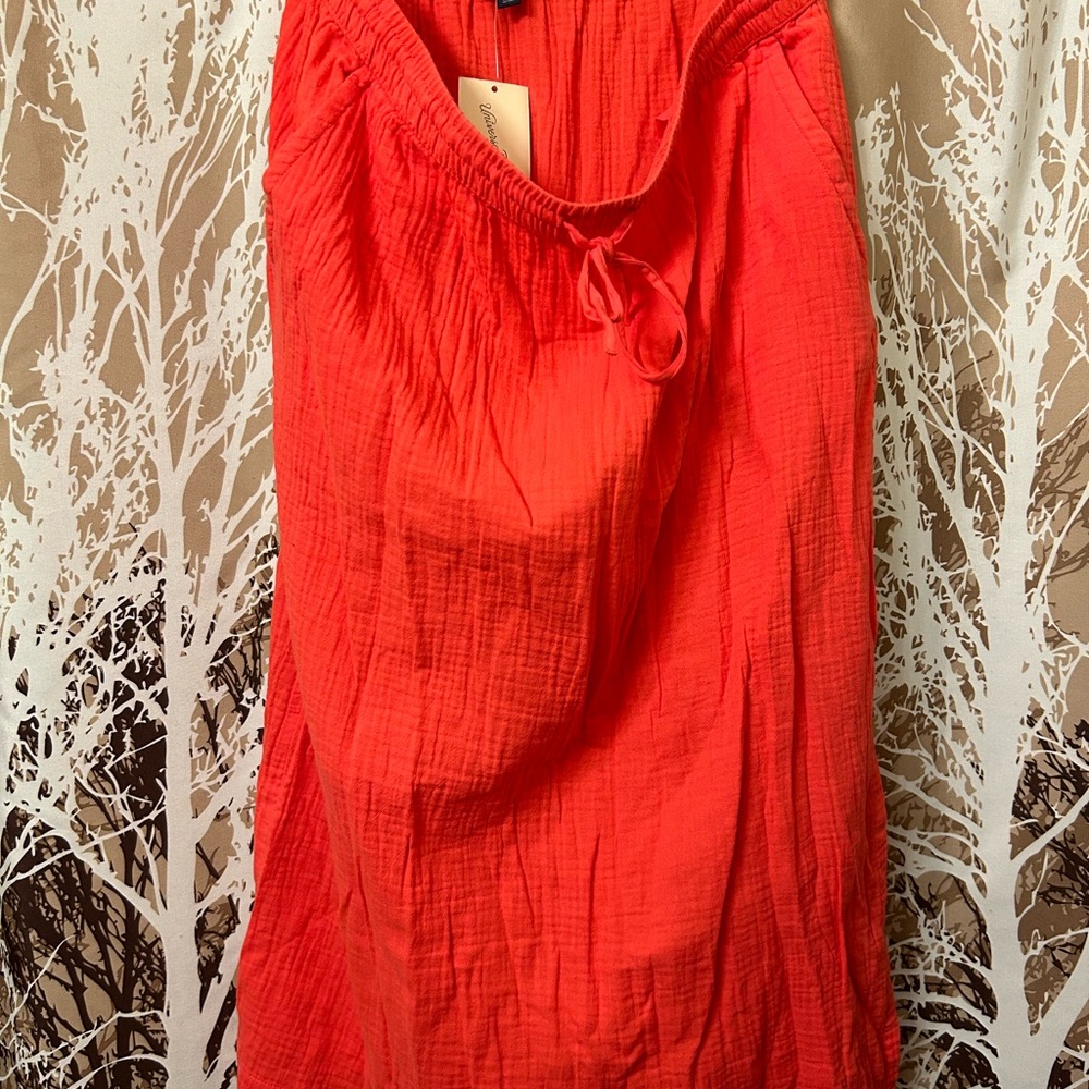 NWT Universal Thread Coral Midi Skirt